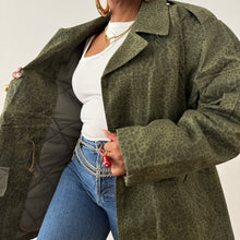 Load image into Gallery viewer, Detailed Winter Military Jacket **Removable Thick Lining