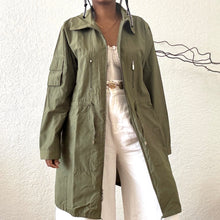 Load image into Gallery viewer, Light Sporty Trench