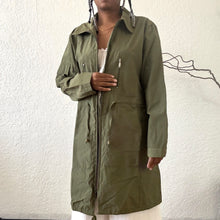 Load image into Gallery viewer, Light Sporty Trench