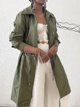 Load image into Gallery viewer, Light Sporty Trench