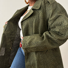 Load image into Gallery viewer, Detailed Winter Military Jacket **Removable Thick Lining