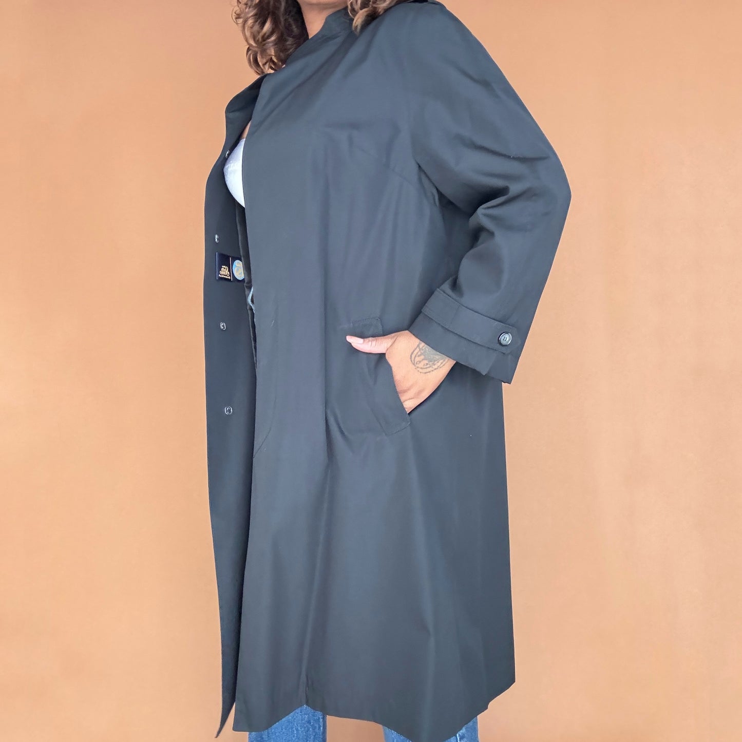 Sale: Basic Light Trench