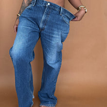 Load image into Gallery viewer, Newly Added: Branded 505 Levi’s Jeans