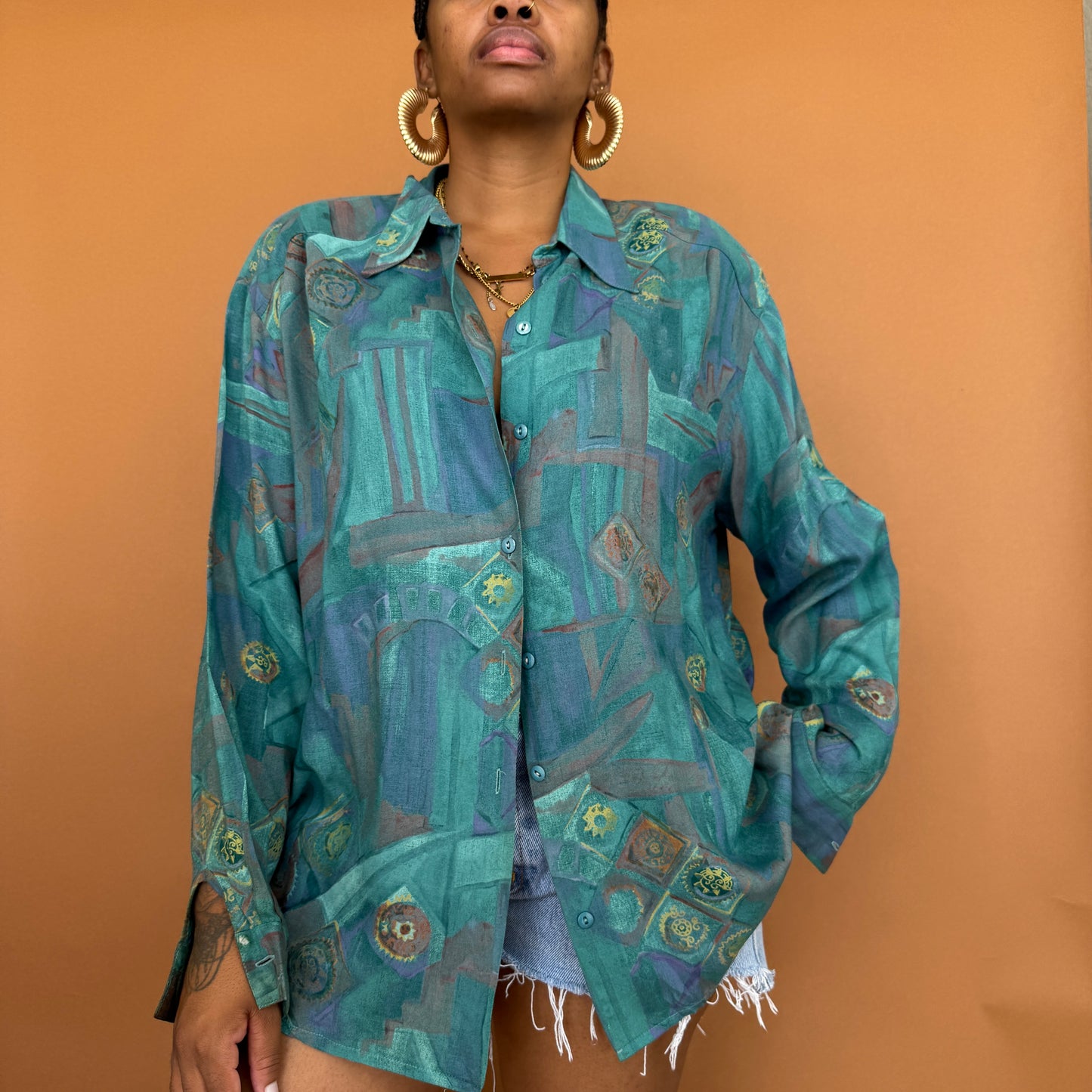 Newly Added: Vintage 90s shirt