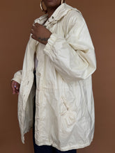 Load image into Gallery viewer, Newly added: Vintage Lightweight Jacket