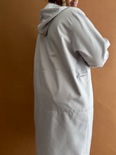 Load image into Gallery viewer, Newly Added: Basic Light Windbreaker