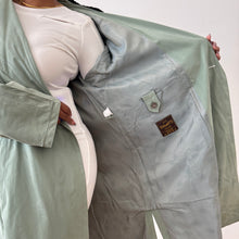 Load image into Gallery viewer, Vintage Trench coat **No Belt