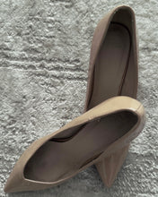 Load image into Gallery viewer, Newly Added: Patent Leather Heels