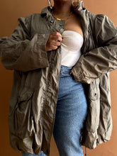 Load image into Gallery viewer, Newly Added: Nylon Vintage Bubble Windbreaker