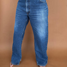 Load image into Gallery viewer, Newly Added: Branded 505 Levi’s Jeans