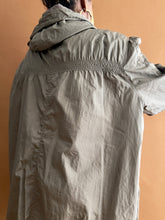 Load image into Gallery viewer, Newly Added: Nylon Vintage Bubble Windbreaker