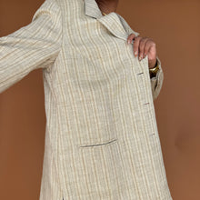 Load image into Gallery viewer, Newly Added: Vintage Blazer