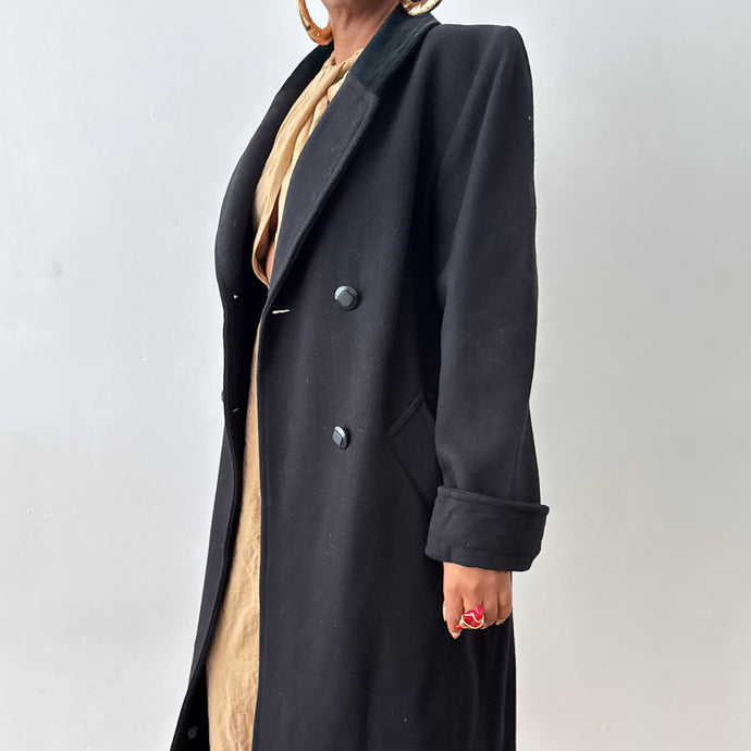 Vintage Winter Coat with Velvet Collar