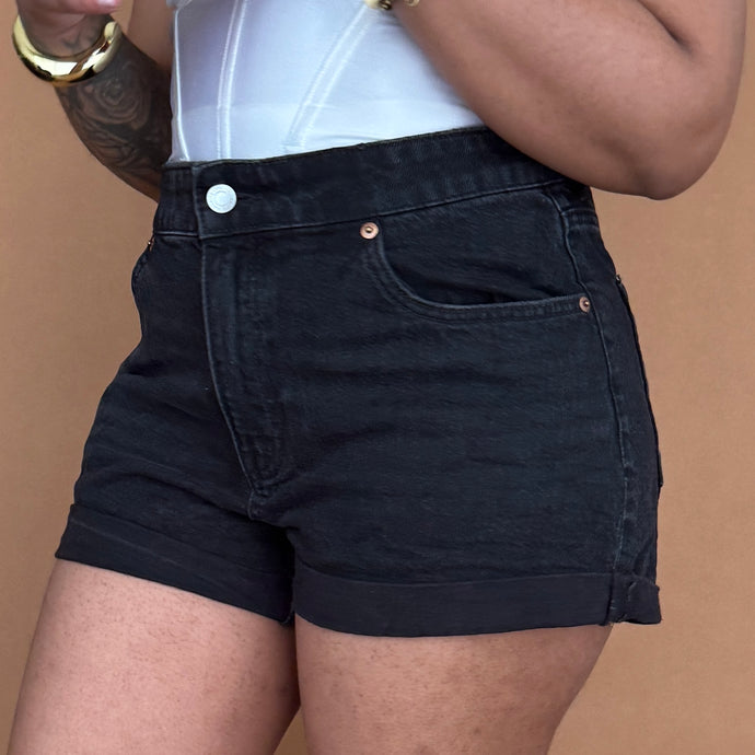 Newly Added: Summer Chicky Denim Shorts